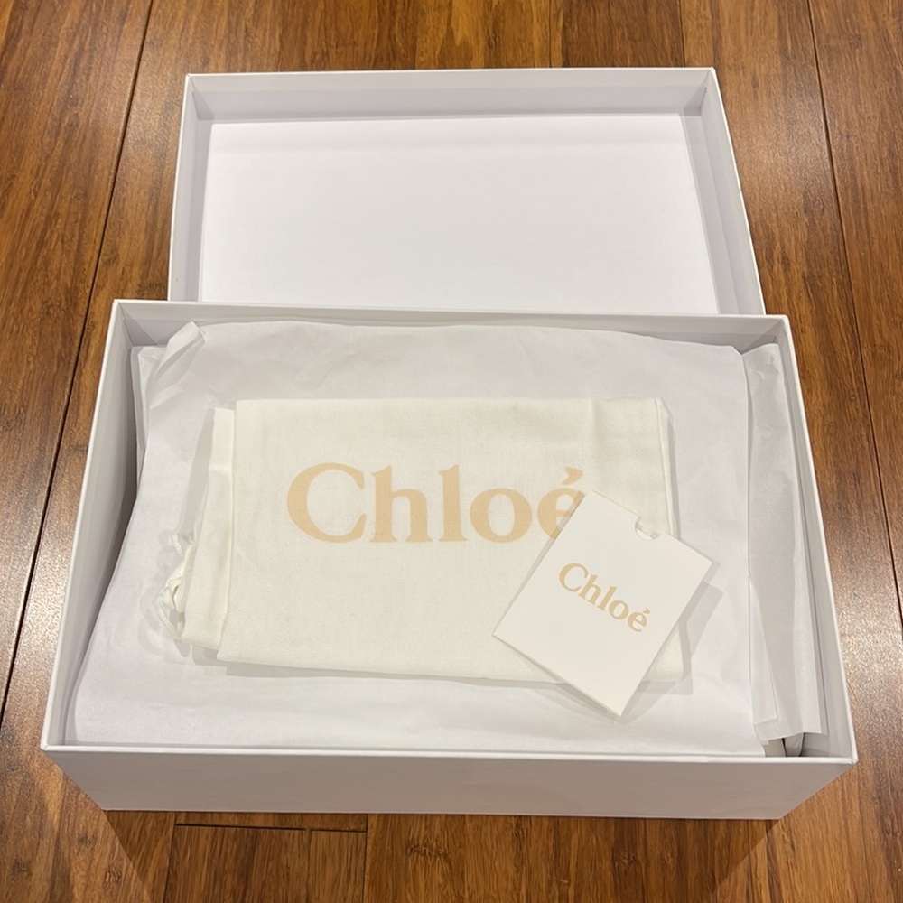 Chloe Lace Sneakers - Picture 8 of 11